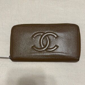 CHANEL Dark Brown Leather Zip Wallet